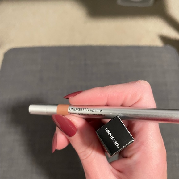 BNIB Dose of Colors Lip Liner - Picture 2 of 3